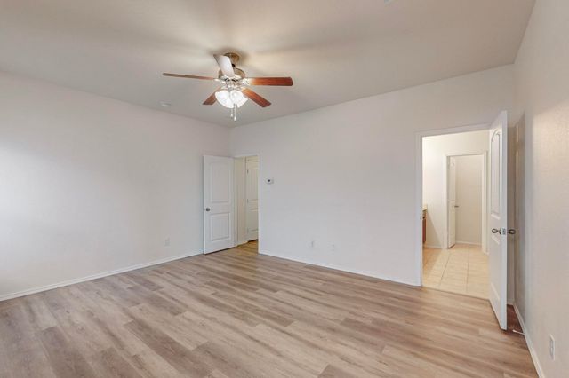 4728 MEADOW GREEN Trail, Fort Worth, TX 76244