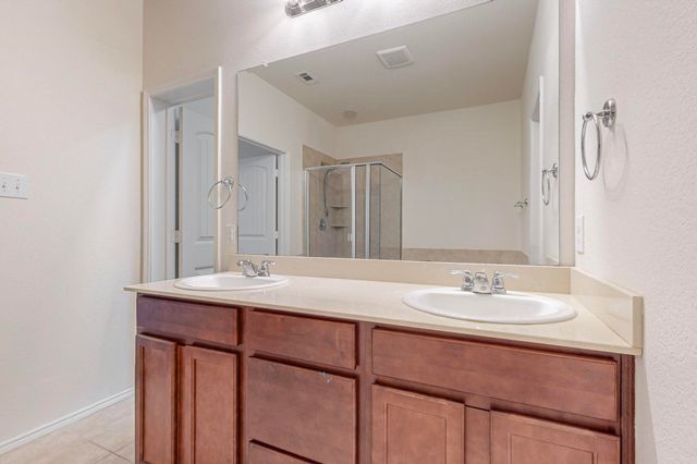 4728 MEADOW GREEN Trail, Fort Worth, TX 76244