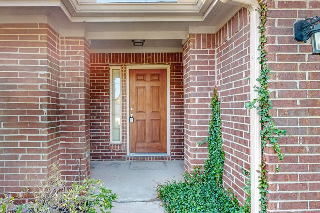 4728 MEADOW GREEN Trail, Fort Worth, TX 76244