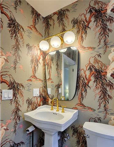 461 Spring Street, Newport, RI 02840