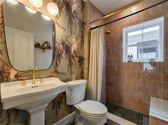 461 Spring Street, Newport, RI 02840