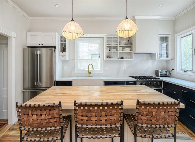 461 Spring Street, Newport, RI 02840