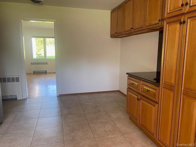 27 Martin Court, Great Neck, NY 11024