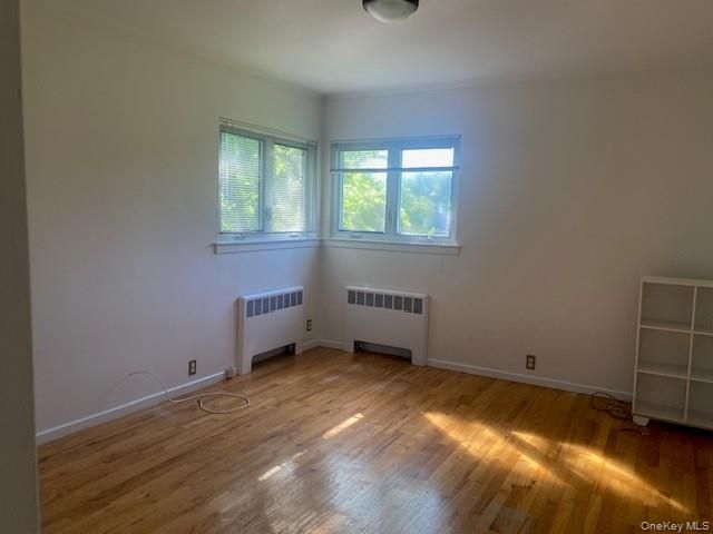 27 Martin Court, Great Neck, NY 11024
