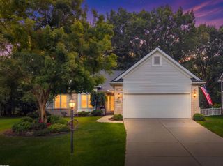 58182 Pleasant View Court, Washington Twp, MI 48094