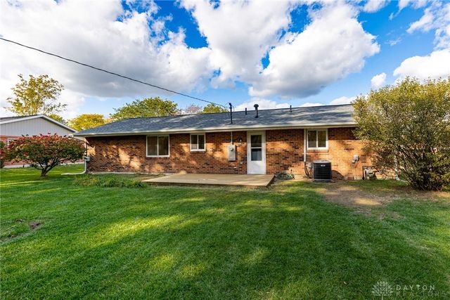 2560 Delavan Drive, Dayton, OH 45459