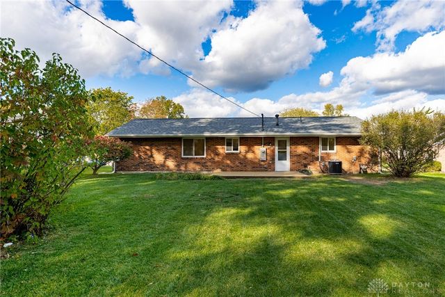 2560 Delavan Drive, Dayton, OH 45459