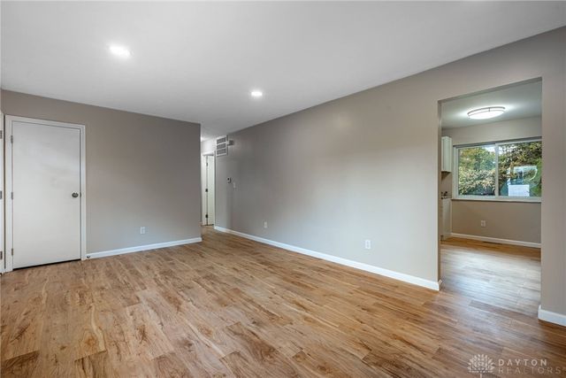 2560 Delavan Drive, Dayton, OH 45459