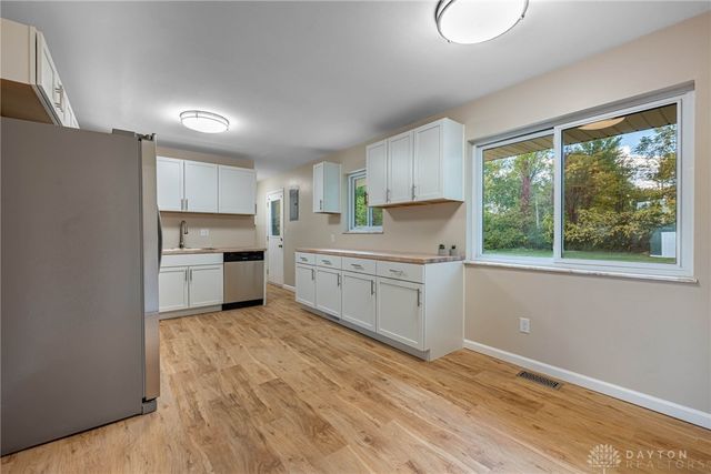 2560 Delavan Drive, Dayton, OH 45459