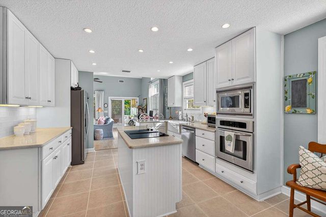 101 N Cottages Drive, St. Simons, GA 31522