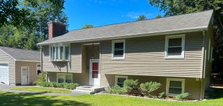 8 Hildreth Drive, Litchfield, NH 03052