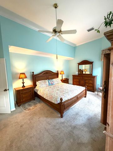 236 Eagleton Lake Boulevard, Palm Beach Gardens, FL 33418