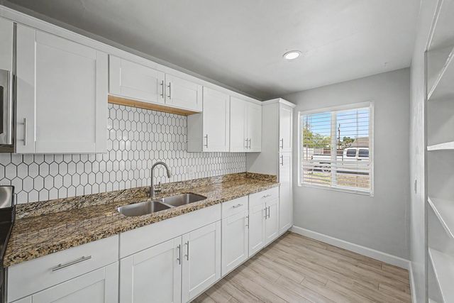 2534 N 28th Street, Phoenix, AZ 85008