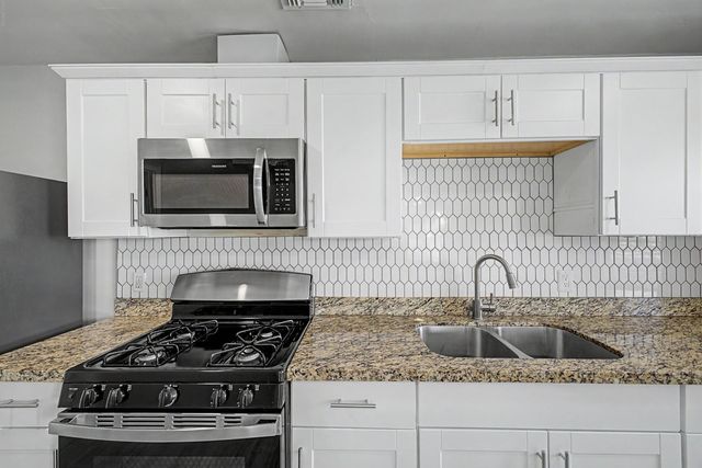 2534 N 28th Street, Phoenix, AZ 85008