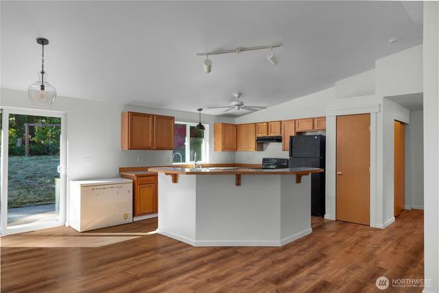 501 W Bear Trap Boulevard, Shelton, WA 98584
