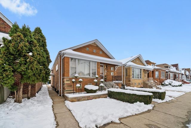 3915 W 64th Place, Chicago, IL 60629