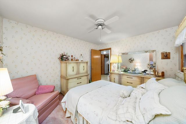 3915 W 64th Place, Chicago, IL 60629