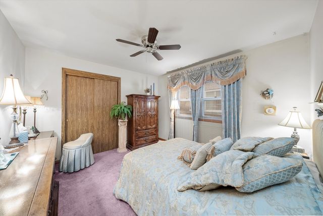 3915 W 64th Place, Chicago, IL 60629