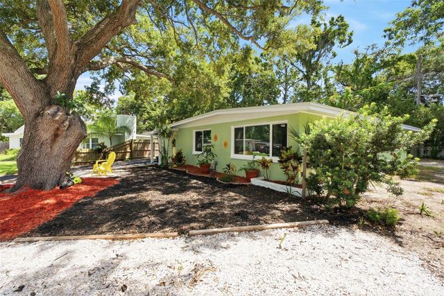1516 ADELE PLACE, Largo, FL 33770