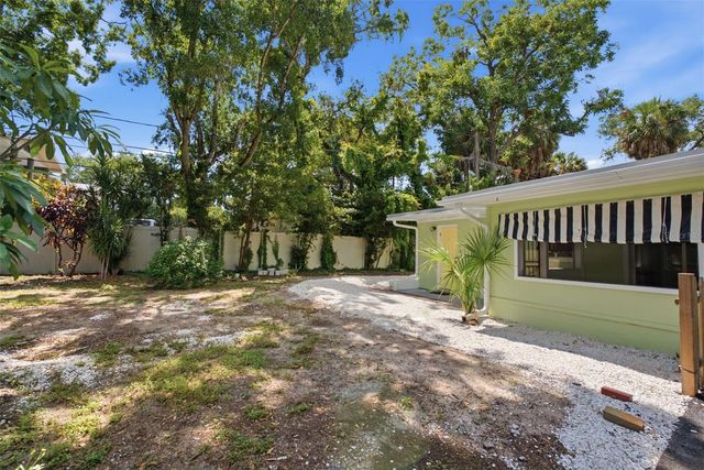 1516 ADELE PLACE, Largo, FL 33770