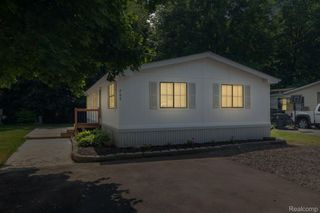 351 North Squirrel Rd #205, Auburn Hills, MI 48326