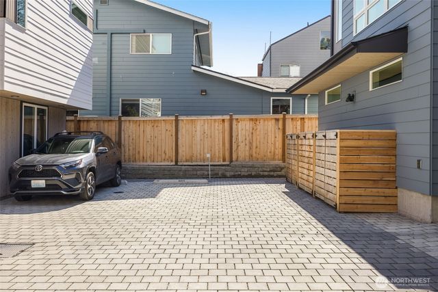 1625 B 21st Avenue, Seattle, WA 98122