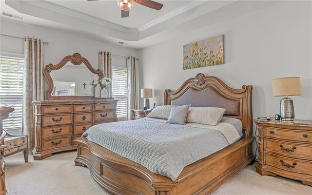 373 Manning Ln, Hampton, VA 23666