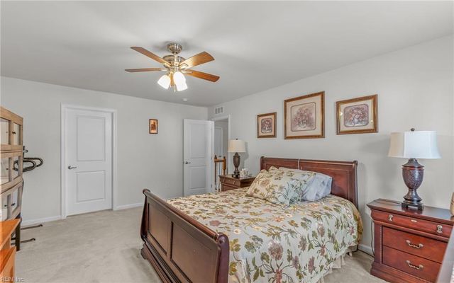 373 Manning Ln, Hampton, VA 23666