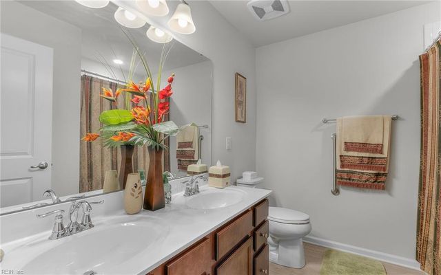 373 Manning Ln, Hampton, VA 23666