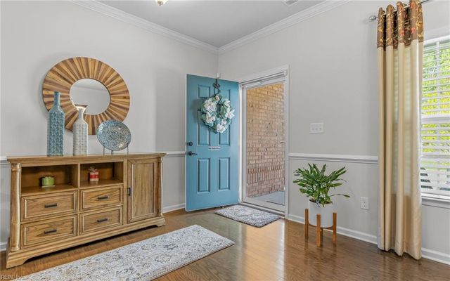 373 Manning Ln, Hampton, VA 23666