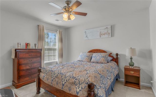 373 Manning Ln, Hampton, VA 23666