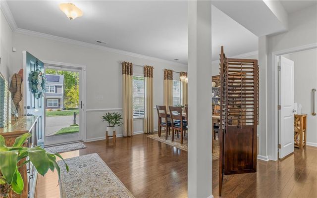 373 Manning Ln, Hampton, VA 23666