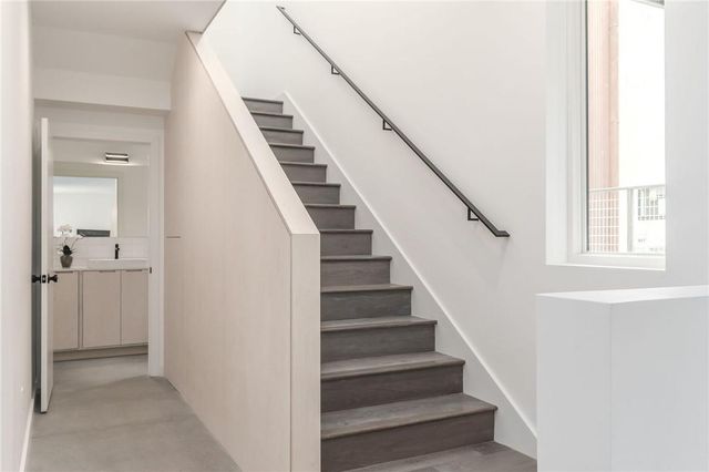 915 Tillery ST B, Austin, TX 78702