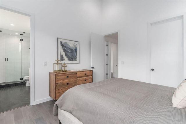 915 Tillery ST B, Austin, TX 78702