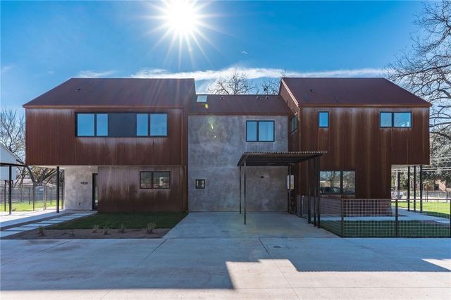 915 Tillery ST B, Austin, TX 78702