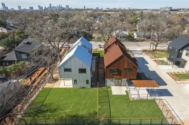 915 Tillery ST B, Austin, TX 78702