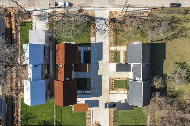 915 Tillery ST B, Austin, TX 78702