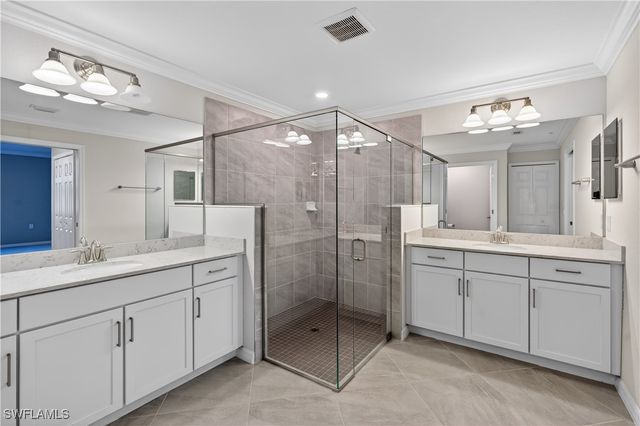 2361 Anguilla DR 102, Naples, FL 34120