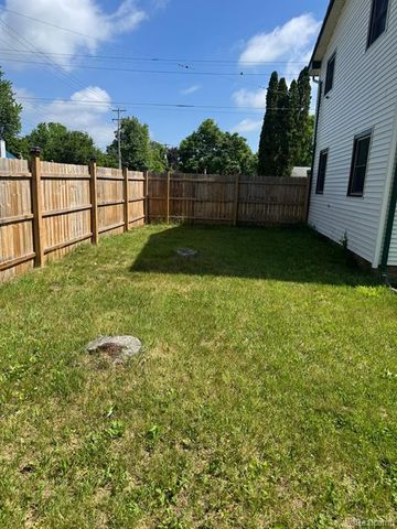 3039 Berkley Street, Flint, MI 48504