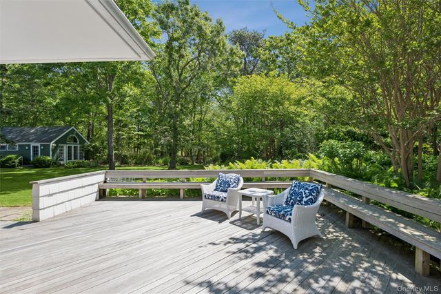 18 Jagger Lane, Westhampton, NY 11977