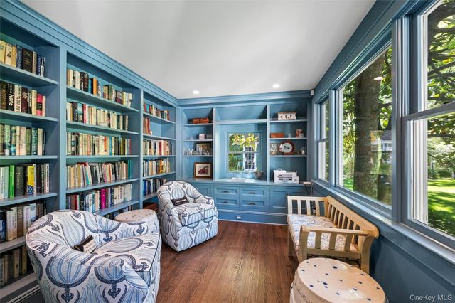 18 Jagger Lane, Westhampton, NY 11977