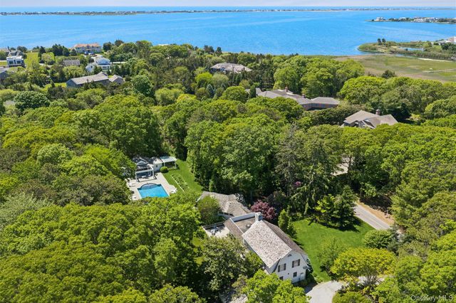 18 Jagger Lane, Westhampton, NY 11977