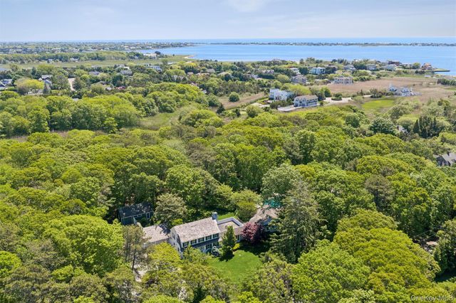 18 Jagger Lane, Westhampton, NY 11977