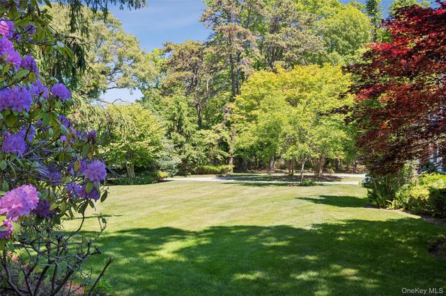18 Jagger Lane, Westhampton, NY 11977