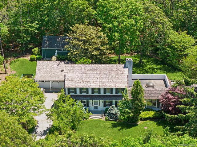 18 Jagger Lane, Westhampton, NY 11977