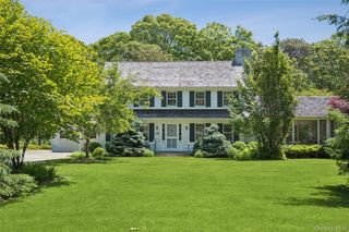 18 Jagger Lane, Westhampton, NY 11977