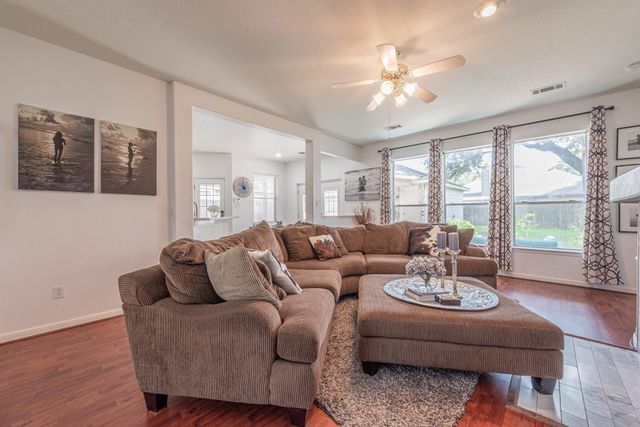 1310 Big Pines, Tomball, TX 77375