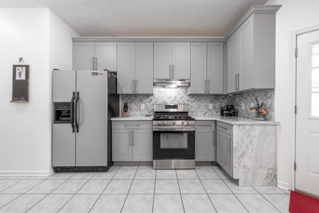 1310 Big Pines, Tomball, TX 77375