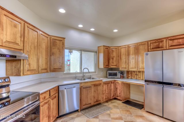 660 N Lazy J Way, Tucson, AZ 85748