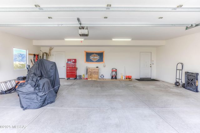 660 N Lazy J Way, Tucson, AZ 85748